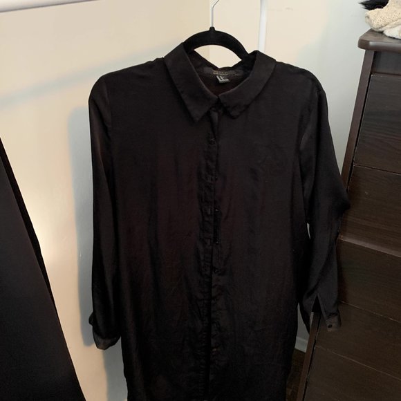 Satin finish shirt tunic with flower design - Picture 3 of 3